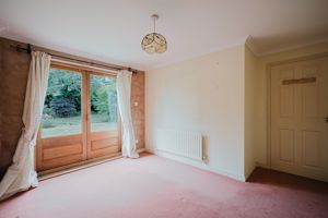 Dining room- click for photo gallery